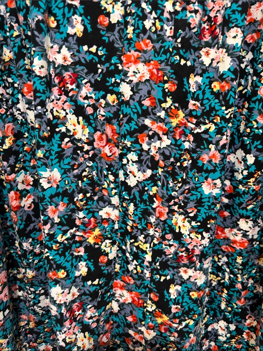 Romantic Flowery Swing Top - Picture 9 of 9